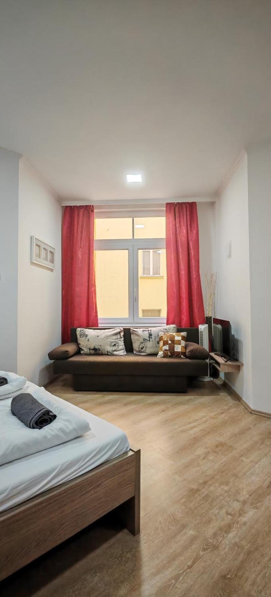 Seasons Design Rooms Budapest Bagian luar foto